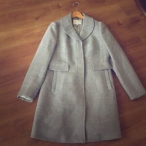 Like New! Quiet Luxury Banana Republic Wool Coat. Size L Heritage Preppy